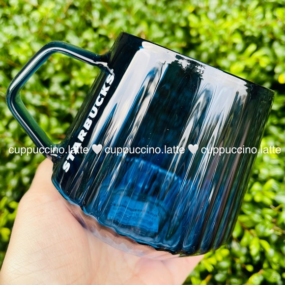 💙NWT💙Starbucks 2026 Valentines Day Transparent Blue Ribbed 16 oz Glass Dome Mug - Picture 3 of 7
